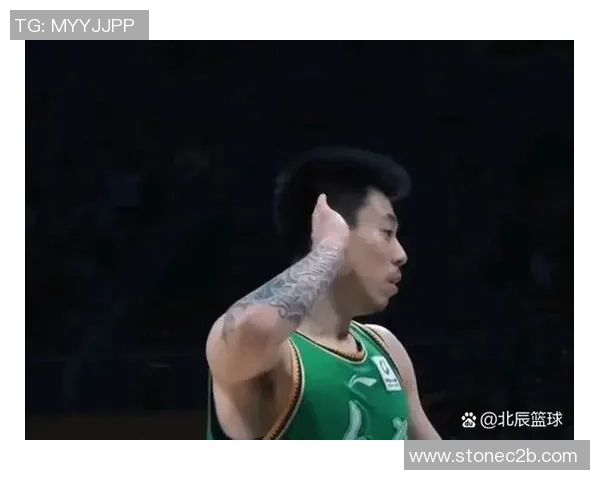 上海篮球队个人能力引发热议球迷对球员表现的看法各异