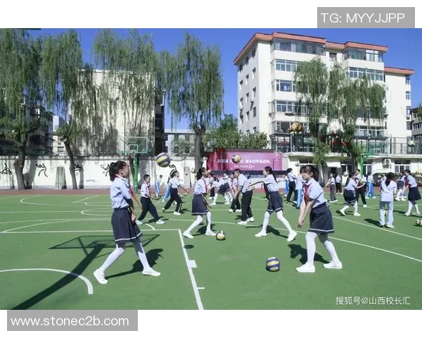 小学生足球操教学视频助力孩子健康成长与运动能力提升